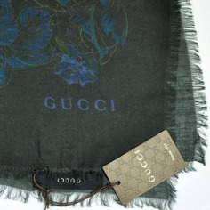 Gucci Scarf Dark Blue Floral Print  Discount Women Designer Scarves Outlet | Como Milano