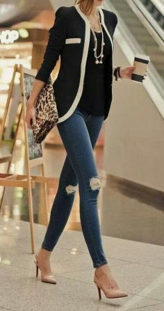 Great mix on casual chic. Ripped jeans, animal print, and heels.