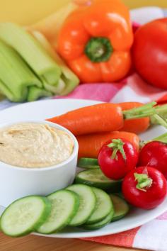 How to make Homemade Hummus | foodnfocus.com