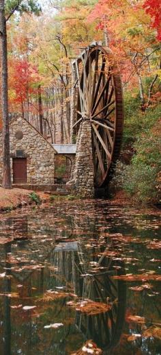 Berry College water wheel in Mount Berry, Georgia • photo: Randy Clegg