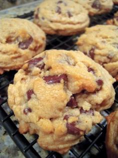 Healthy cookies - 3 mashed bananas (ripe), 1/3 cup apple sauce, 2 cups oats, 1/4 cup almond milk, 1/2 cup raisins, 1 tsp vanilla, 1 tsp cinnamon. preheat oven to 350 degrees. bake for 15-20 minutes.