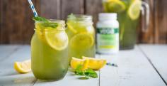 When the sun’s out and you want to treat yourself to a nice cold beverage, this pick-me-up Matcha Mint Lemonade will do just the trick.