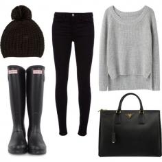 HUNTER boots, black skinny jeans, black leather bag, high low sweater shirt and poof-ball winter hat