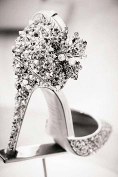 
                        
                            Diamond heels -now that's what I'm talking about!
                        
                    