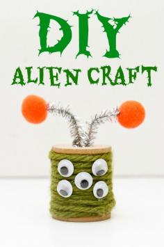 
                        
                            DIY Alien Spool Craft for kids - super easy halloween craft - also perfect for a spin off of a space lesson in school
                        
                    