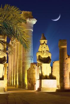 
                        
                            Luxor, Egypt... One of my favorite destinations in Egypt!! I'm sure it was a Road Less Traveled in it's day... Awe inspiring for sure!!!
                        
                    