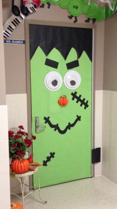 
                        
                            frankenstein halloween door decorations | Frankenstein door w/ pumpkin nose...love this! | Halloween Ideas
                        
                    