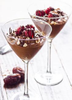 
                        
                            Healthy Chocolate Mousse Recipe -- Easy single serve dessert full of antioxidants, fiber, healthy fats and naturally occurring sugars. Can be prepared in advance. #cleaneating #vegan #glutenfree
                        
                    