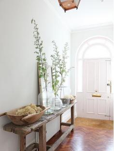 
                        
                            Entrance, work bench, herringbone floor.
                        
                    