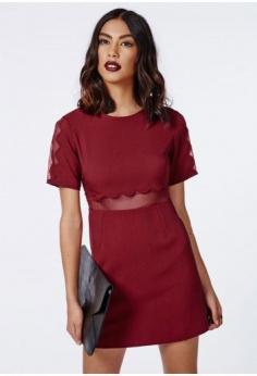 
                    
                        Missguided - Verity Crepe Scallop Shift Dress in Burgundy
                    
                
