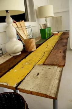 
                    
                        DIY : table from reclaimed wood
                    
                