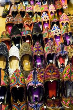 
                    
                        Traditional Rajasthani colorful footwear
                    
                