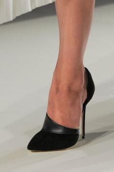 
                    
                        Victoria Beckham Fall 2014 - Details
                    
                