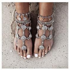
                        
                            Fashion And Style: Boho's bare feet jewel
                        
                    