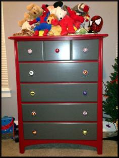 
                        
                            super hero dresser // colors
                        
                    