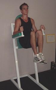 lower abs exercise : captains chair
