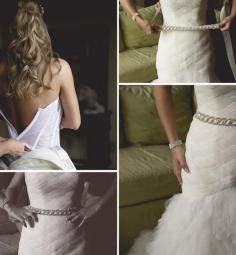 
                    
                        Bridal prep at this summer wedding in Mt. Vernon, Ohio | www.alaynaparker.com
                    
                