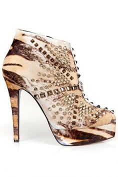 
                    
                        John Richmond Jeweled and Animal Printed Ankle Boots 2012 Fall-Winter #Shoes #Booties #Tiger
                    
                