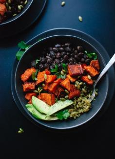 
                    
                        10 in 20: Healthy Lunch Bowls - Sweet Potato & Green Rice Burrito Bowls #lunch #healthy #theeverygirl
                    
                