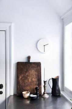 antique breadboard... #rustic #minimalist #homedecor #living #kitchenstyle