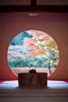 
                    
                        Living Still Life ♥  (Washitsu - 和室 - Japanese room) (Meigetsu-in - 明月院) in Kamakura, Kanagawa, Japan
                    
                