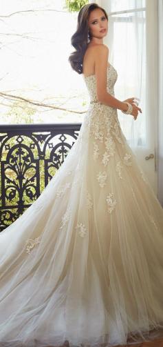 
                    
                        Sophia Tolli 2015 Bridal Collection |  www.tweddingdress...
                    
                
