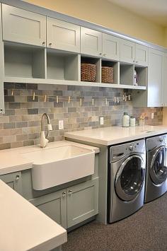 
                    
                        Clothes just be laundered every day and on time if I had this fab laundry room:)
                    
                