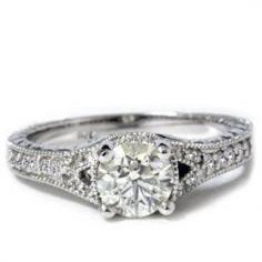 
                    
                        Vintage Engagement Ring-- I am really starting to love some vintage rings :)
                    
                