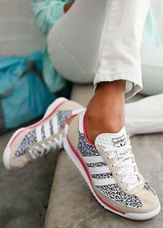 
                    
                        Perfect leopard print sport shoes
                    
                