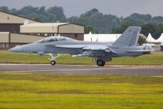 
                    
                        RAF Fairford 2014 : A/F-18F Hornet US Navy 168890
                    
                