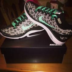 Leopard Nike shoes!!