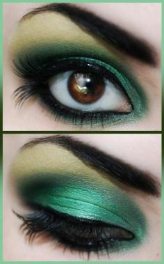 
                    
                        Gold and Green #eyes
                    
                