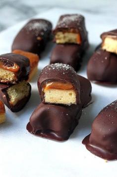 
                    
                        Dark Chocolate and Salted Caramel “Twix” Bars | Community Post: 17 Homemade Candy Bar Recipes You Never Knew You Needed
                    
                