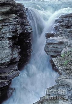 Kicking Horse River, Yoho National Park, Canada | Photo: Sandra Bronstein