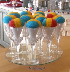 
                    
                        Sno-Cone Cupcakes these would be sooo freaking cute at a carnival themed wedding or birthday party
                    
                