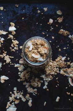 
                    
                        Coconut Almond Quinoa Granola - perfect for topping yogurt, with milk or just by the handful! | Taste Love & Nourish
                    
                