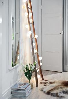 APT | Light ladder - living room inspiration - string lights