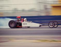 
                    
                        Vintage Drag Racing
                    
                