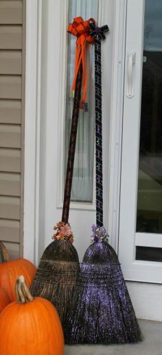 Cute Witch Broom Halloween Craft