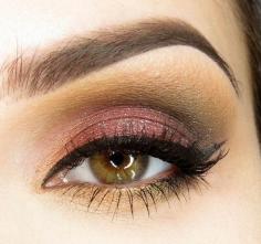 Eye makeup for brown or hazel eyes.