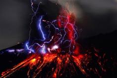 Sakurajima Volcano Eruptions Skillfully Captured By Takehito Miyatake #Volcano #Sakurajima #Japan #Earth #Photography