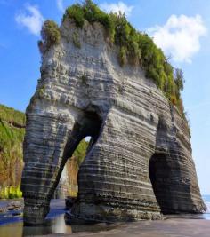 #Elephant #Rock in #NewZealand (Duntroon, Otago)