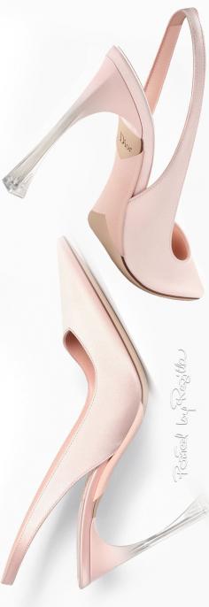 Regilla ⚜ Dior...love this shoe and color.