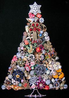 Thrift store costume jewelry Christmas tree by Dally