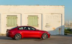 
                    
                        Jaguar XE S
                    
                