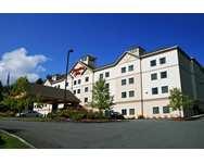 a small town with a big reputation for fun. welcome to the Hampton Inn Littleton Unlimited vacation opportunities for fun surround you and your family at the Hampton Inn hotel in Littleton, New Hampshire. We are centrally located near popular family amusement parks such as Santa's Village, Story Land, Whale's Tale Waterpark, Clark's Trading Post, and Six Gun City. The region around our Hampton Inn hotel in Littleton, New Hampshire is known for New England's best alpine skiing. We are located near many notable ski resorts such as Cannon Mountain and Bretton Woods that are just a few miles from our hotel. In addition, every winter we host hundreds of snowmobile enthusiasts from around the world Mt. Washington and the picturesque White Mountains are just outside our door where you'll find a wide range of hiking and biking trails, moose sighting, boating, alpine zip lines and more. You'll also find spectacular golf courses, historic covered bridges and a way to reconnect with nature in Franconia Notch State Park or the Lost River Gorge Fall Foliage Season in the White Mountains of New Hampshire begins in September and ends in October where you'll revel in the splendor of the autumn colors. It's a perfect opportunity for long strolls along the area paths, bird watching, and fishing along the Ammonoosuc or Connecticut Rivers services & amenitie Even if you're in Littleton to enjoy the great outdoors, we want you to enjoy our great indoors as well. That's why we offer a full range of services and amenities at our hotel to make your stay with us exceptional Are you planning a meeting? Wedding? Family reunion? Little League game? Let us help you with our easy booking and rooming list management tools * Meetings & Event * Local restaurant guide