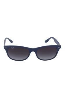 Ray-Ban rb4207 is a full rim frame for men and women, which is made of propionate. This model features as a wayfarer shape, with a saddle bridge. Ray-Ban logo is display on the temple. It comes with a cleaning cloth and protective carrying case.