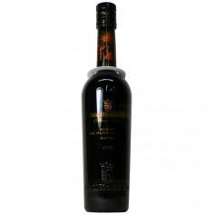 Since 1292, the family of Carlos Falco, Marques de Grinon, has owned and farmed near Toledo and Madrid, Spain. The Marques de Grinon has dedicated the last thirty years to singularly revolutionizing fine wine and olive oil production in the La Mancha region. We are pleased to introduce the exquisite result from his Capilla de Fraile estate, Marques de Grinon Extra Virgin Olive oil has a vivid and intense aroma, freshness and pleasant spiciness in its finish. Packaged in dark Bordeaux style glass gleaming with the royal Grinon crest as are Grinon's world class wines, distributed globally by Moet-Hennessy, the oil is predominantly pictual variety custom blended with arbequina and manzanilla. Marques de Grinon Extra Virgin Olive Oil is recommended for drizzling over roasted vegetables, cured meats, and grilled fish, its also excellent for tossing with pasta and salads and dipping with hearty bread. Its high polyphenol content indicates particularly long life.