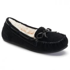 Keep casual and comfortable in these women's faux-fur moccasin shoes from SO. SHOE FEATURES Classic moccasin style Faux tie lace Faux-fur lining Flat sole SHOE CONSTRUCTION Manmade upper Polyester, faux fur lining Textile, manmade outsole SHOE DETAILS Round toe Slip-on Padded footbed Size: 6.5 MED. Color: Black. Gender: Female. Age Group: Kids. Pattern: Solid. Material: Polyester/Fauxfur/Lace.