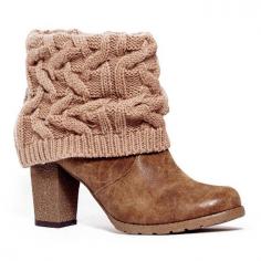 Dive into fashion with a pair of these women's MUK LUKS Chris ankle boots. In brown/black. SHOE FEATURES Sweater knit cuff Decorative buttons SHOE CONSTRUCTION Manmade/fabric upper Fabric lining TPR outsole SHOE DETAILS Round toe Pull-on Padded footbed 3.5-in. heel 4.5-in. shaft 12-in. circumference Promotional offers available online at Kohls.com may vary from those offered in Kohl's stores. Size: 10. Color: Brown. Gender: Female. Age Group: Kids. Pattern: Solid. Material: Knit.